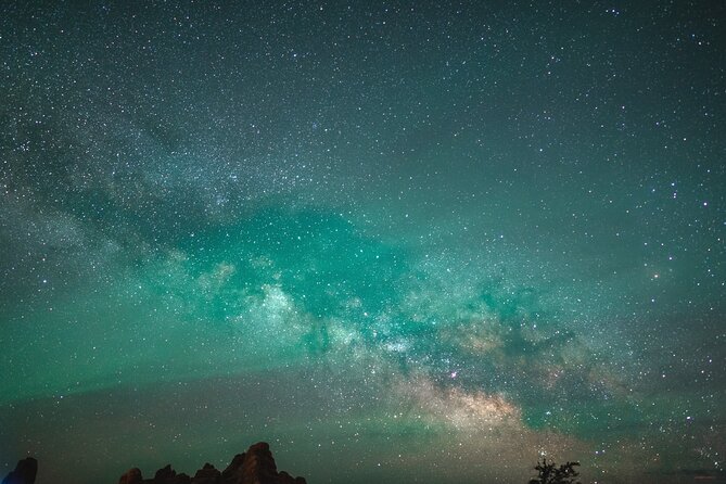 Astro-Photo, Hiking and Stargazing Tour in Arches National Park - What to bring and how to prepare