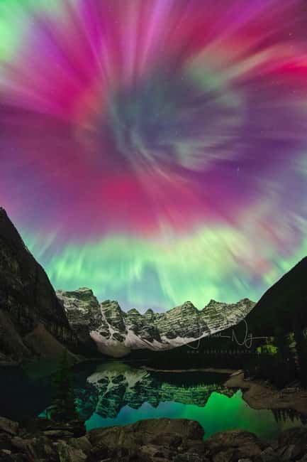 Banff OR Moraine Lake: Night Tour with possible Stargazing - Northern Lights, clouds, and realistic expectations