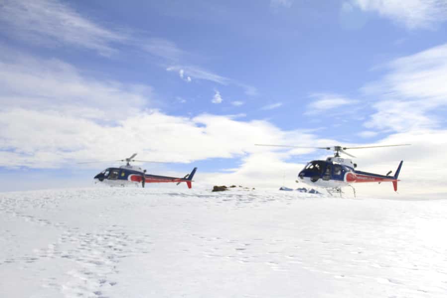 Christchurch: Lake Tekapo Stargazing & Mount Cook 2-Day Tour - Hooker Valley Track beneath Mount Cook