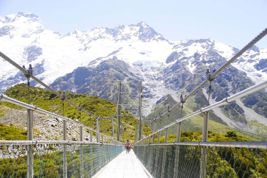 Christchurch: Lake Tekapo Stargazing & Mount Cook 2-Day Tour - Lake Tekapo after dark