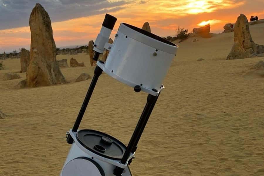 From Perth: Pinnacles Sunset and Stargazing Tour with Dinner - Key points at a glance