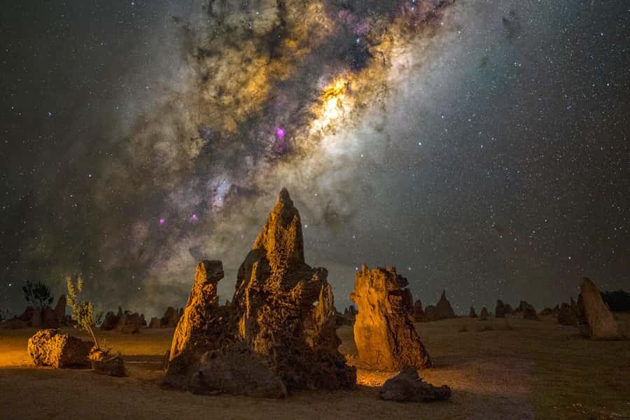 From Perth: Pinnacles Sunset and Stargazing Tour with Dinner - Moore River and Guilderton Lookout