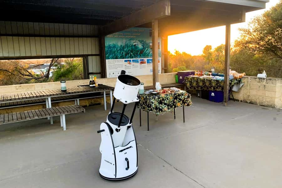 From Perth: Pinnacles Sunset and Stargazing Tour with Dinner - Is $130 good value?