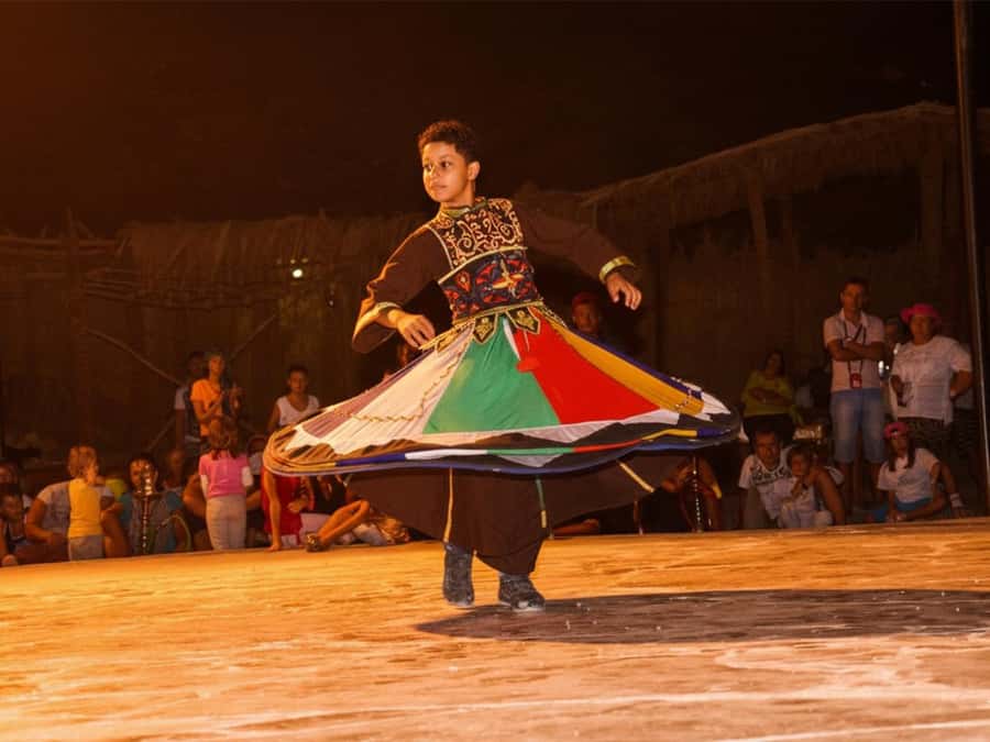 Hurghada: Sea & Desert Horse Tour, Stargazing, Dinner & Show - Sunset dinner, dancing, and telescope time