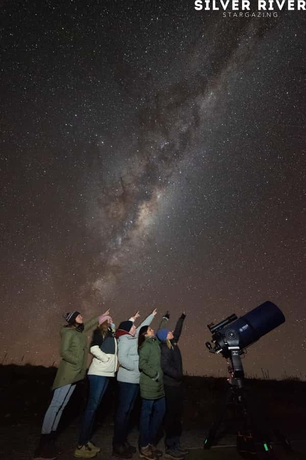 Lake Tekapo: Alpine Stargazing Experience with a Guide - Guides, lasers, and southern constellations
