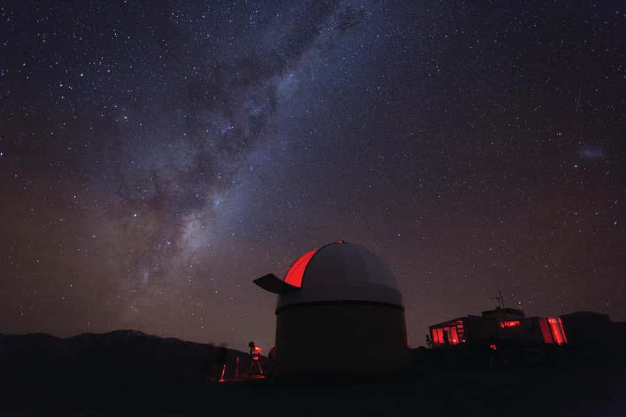 Lake Tekapo: Mountaintop Stargazing at Mount John Summit - Check-in at the lakefront and the ride uphill