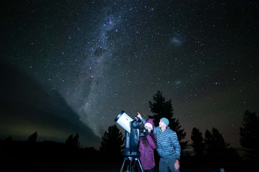 Lake Tekapo: Stargazing Experience - Seeing nebulae and planets through the telescopes