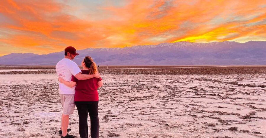 Las Vegas: Death Valley Day Trip with Stargazing - Dante’s View and Zabriskie Point