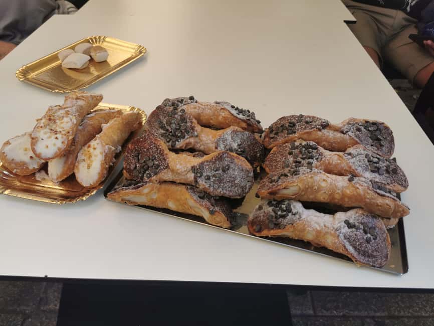 Messina Street Food Walking Tour and astronomical clock show - Meeting your guide at the port or in town