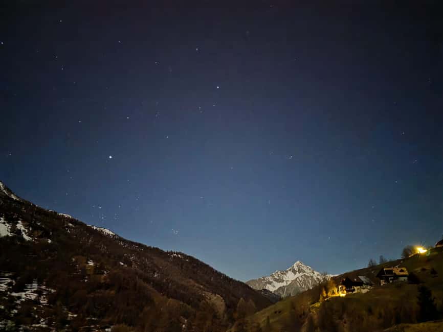 Milky Way: night snowshoe hike with a typical dinner in a mountain hut - What the strongest feedback tells you