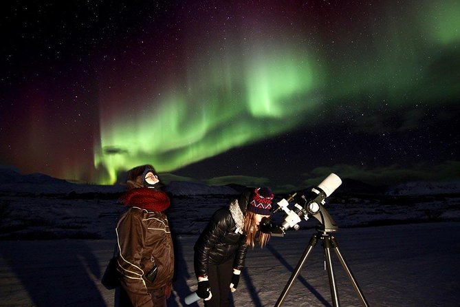 Northern Lights and Stargazing Small-Group Tour with Local Guide - Hot chocolate, Kleina, and the long cold wait