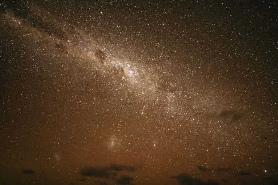 Perth: Pinnacles Desert Sunset & Stargazing with Dinner - The long northbound run to Nambung National Park