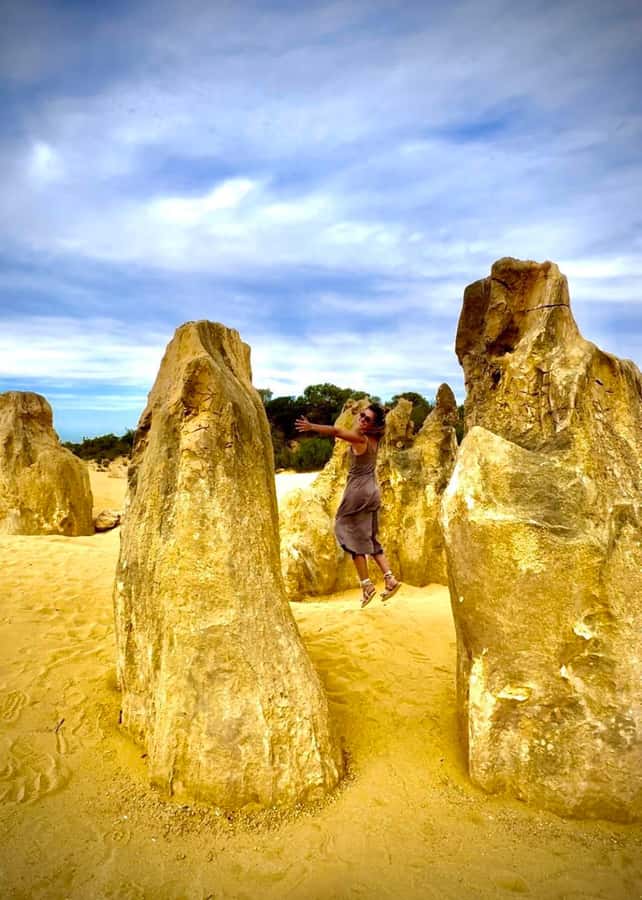 Perth: Pinnacles Stargazing, Sandboarding & Beach Kangaroos - How the small group and long day affect the experience