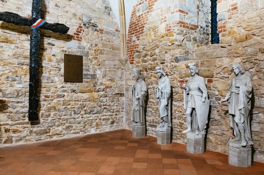 Prague: Old Town, Astronomical Clock and Underground Tour - Why this tour is a smart first look at Prague