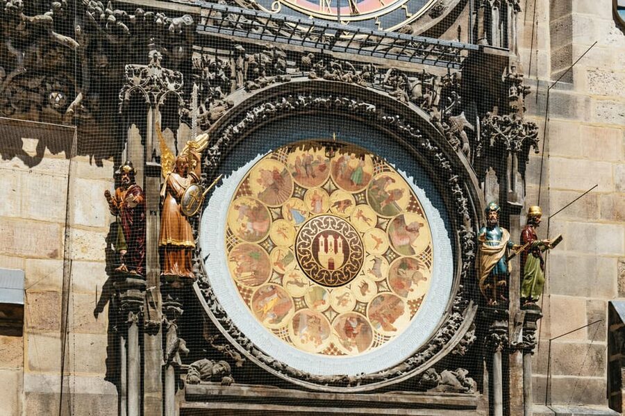 Prague: Old Town, Astronomical Clock and Underground Tour - Meeting at Mostecká 4 in Lesser Town