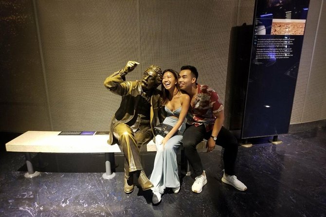 Private Tour of Griffith Observatory - The Albert Einstein photo stop and the city view