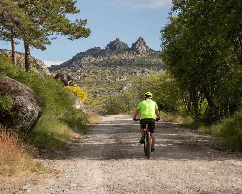 Serra da Estrela: Private E-Bike Tour with Observatory - Campo Romão and the open mountain plateau