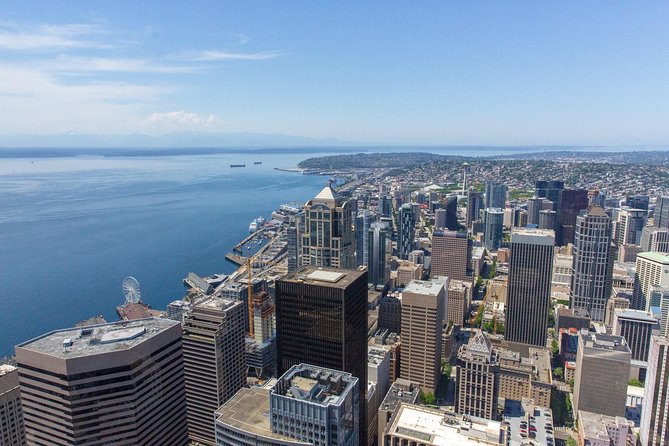 Sky View Observatory at the Columbia Center Admission Tickets - Timing, crowd levels, and a few rough edges