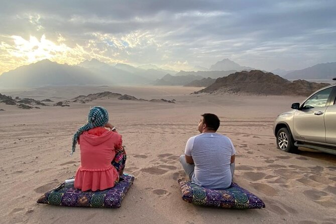 Sunset, Candle Light Dinner & Star Gazing from Hurghada - Walking through the dry canyon near El Gouna