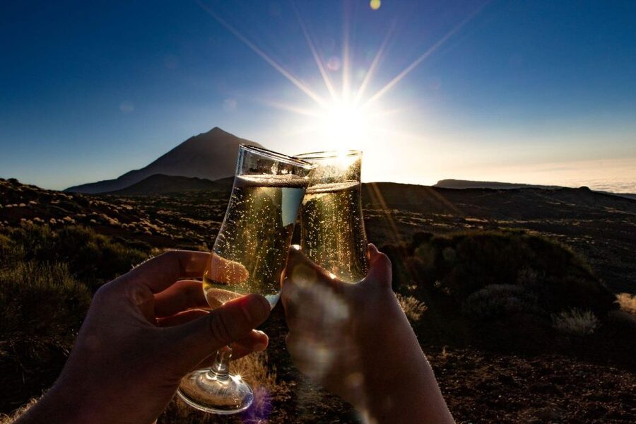 Teide: Guided Sunset & Stargazing Tour by Night with Dinner - Key points at a glance