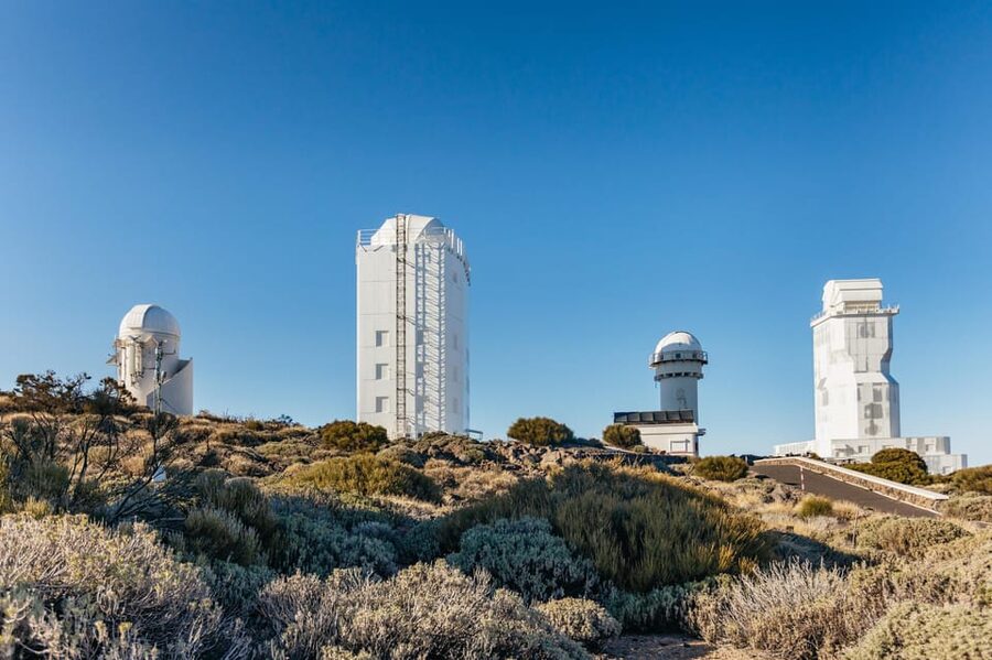 Tenerife: Mount Teide Observatory Guided Tour - Mountain weather, clothing, and physical comfort