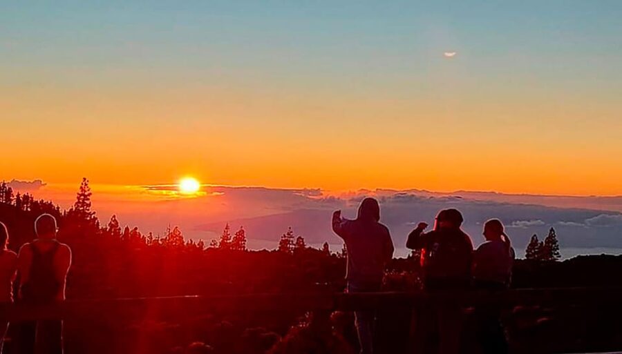 Tenerife: Sunset Night Tour and Stargazing at Teide + Dinner - What the $39 price really buys you